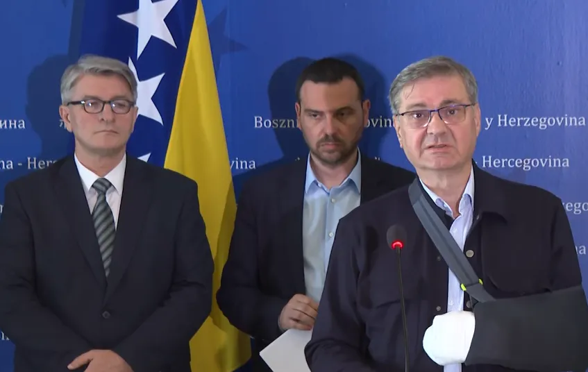 Pet stranaka potpisalo Memorandum o zaštiti ustavnog poretka BiH.